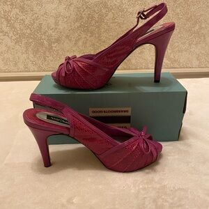 White House Black Market Fuchsia Slingback Heels